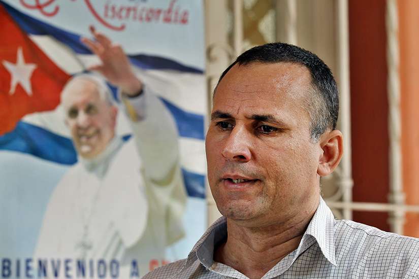 Cuban dissidents say they hope pope highlights human rights