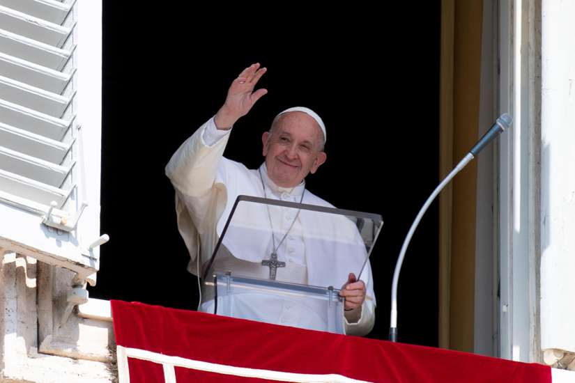Wealth can help instead of dividing, Pope Francis says