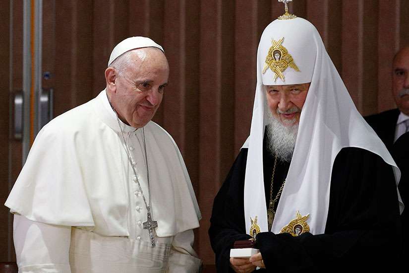 Pope expresses joy after meeting Russian Orthodox patriarch