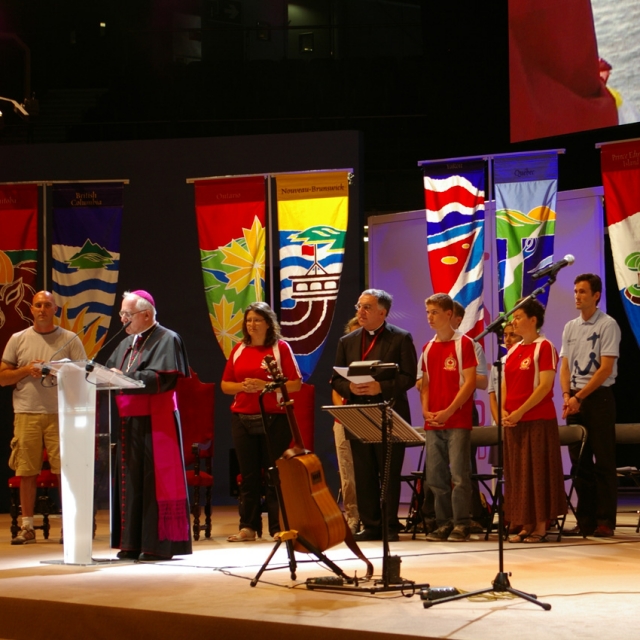 5,000 Canadian pilgrims unite to open World Youth Day