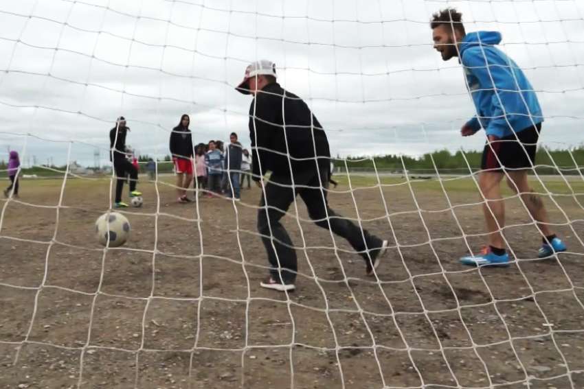 Toronto students team up with suffering youth in Attawapiskat through soccer