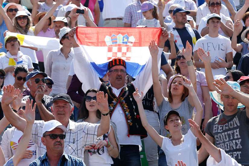 Peace demands passion, patience, hard work, Pope tells Balkan nation