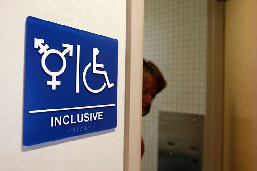 Texas judge blocks Obama transgender bathroom rules
