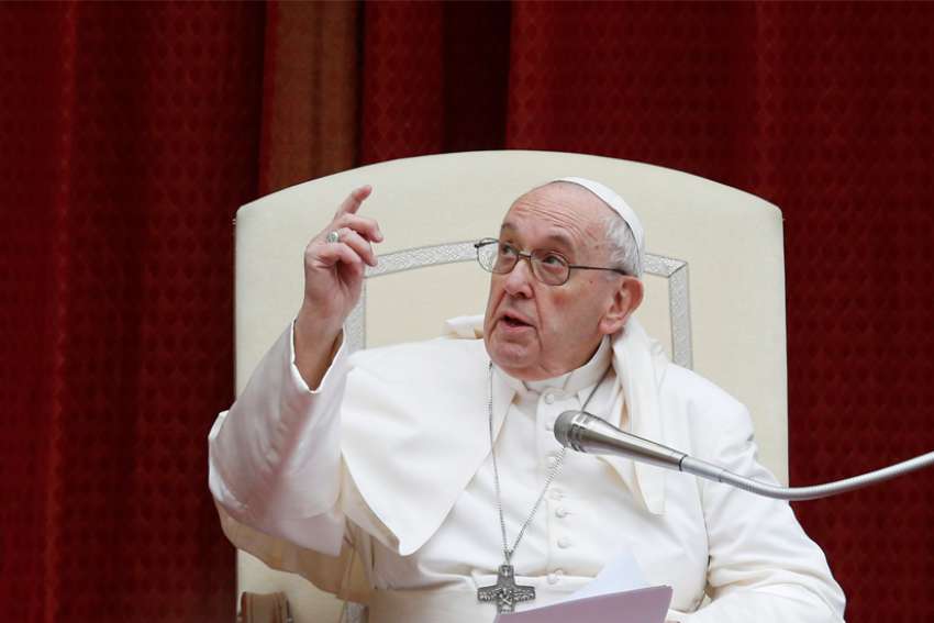 Perseverance is necessary for prayer, Pope Francis says