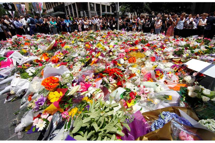 Darkness of Sydney siege cannot overcome Christ's light, archbishop says