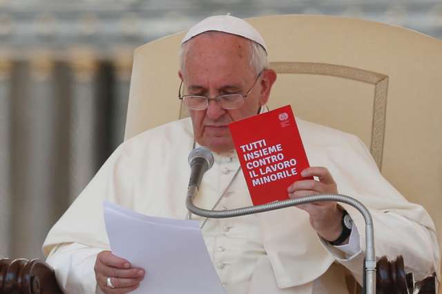 Pope tells traffickers, arms manufacturers that God's judgment will come