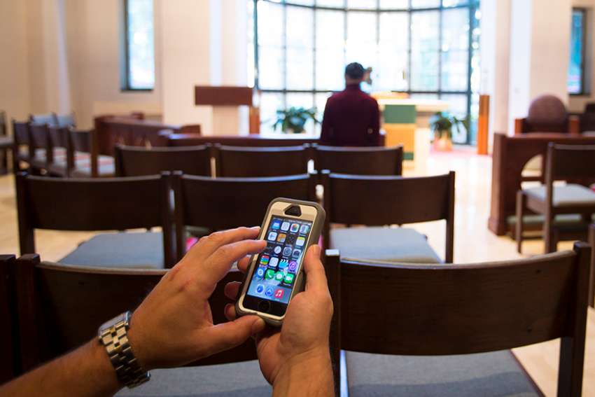 App puts kindness in focus at Advent