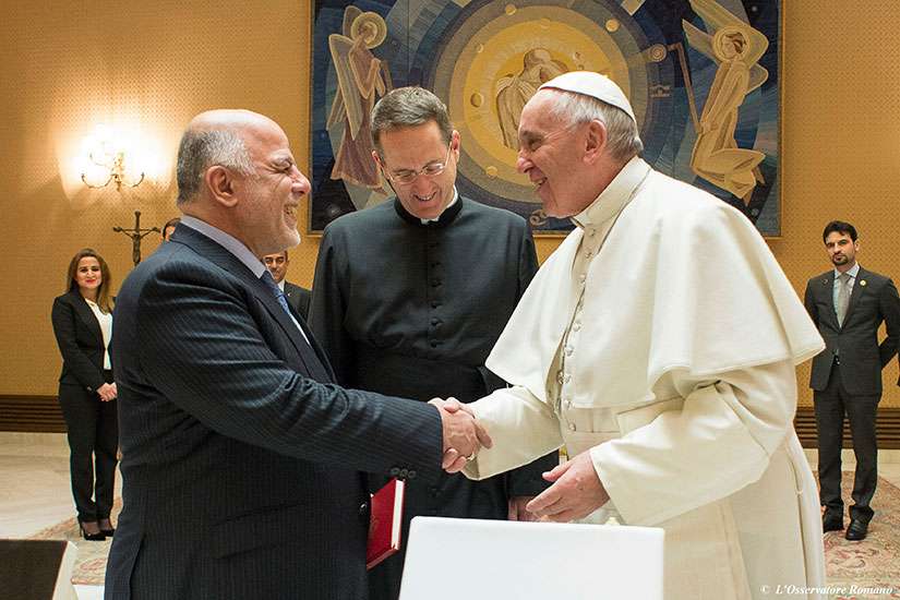 Pope, meeting Iraqi leader, urges work for reconciliation