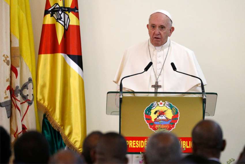 Pope Francis talks peace, politics in Mozambique