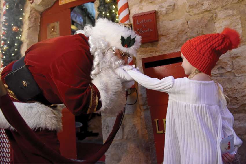 Jerusalem Santa brings ‘energy of love’