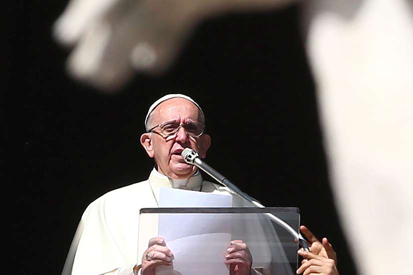 Pope's homily: Through example, saints shine God's light in darkness, Pope says