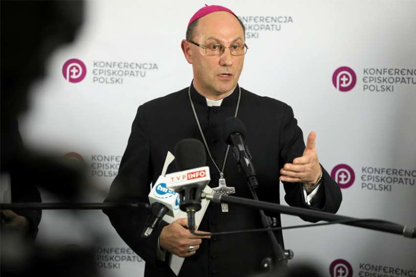 'No words to express our shame': Polish bishops apologize for abuse