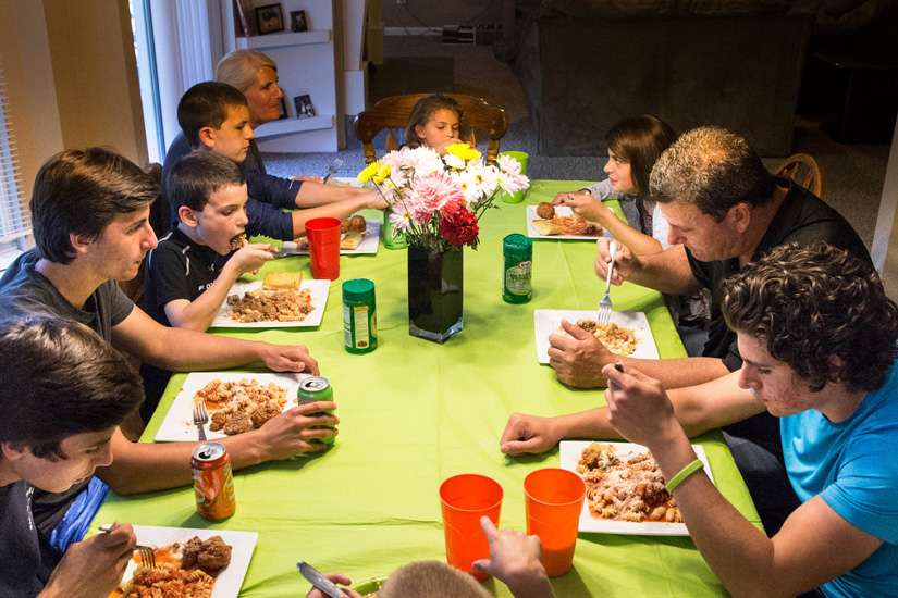 A family that doesn't eat together is 'hardly a family,' Pope says
