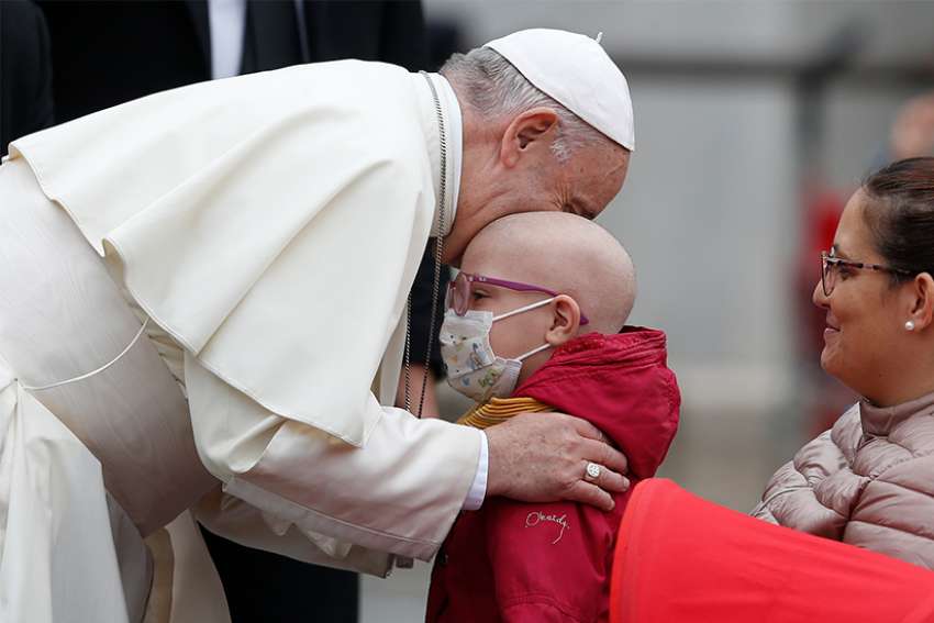 Indifference to lives of others kills, Pope says