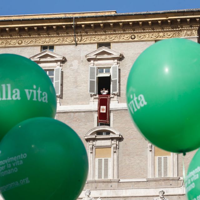 Pope calls for protection of life, greater investment in families 