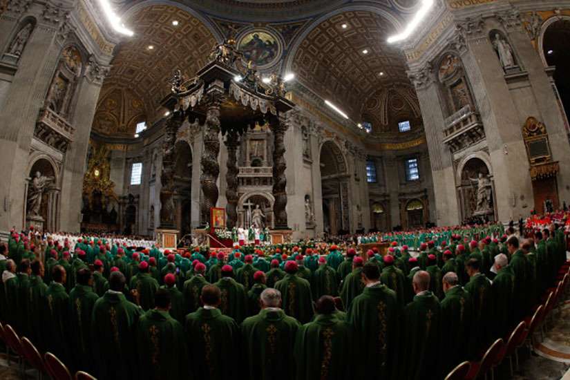 Fidelity, truth, love must guide church outreach to families, Pope says