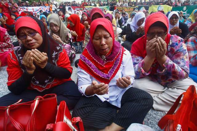 Malaysian court upholds ruling that Catholic paper may not use 'Allah'