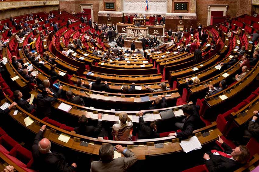 Catholic doctors protest French law banning 'misleading' pro-life websites
