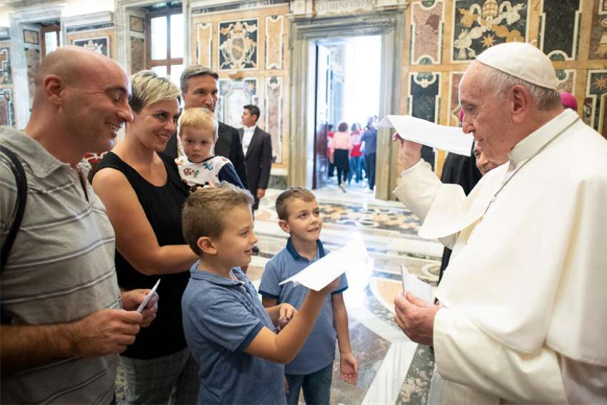Be with Christ in your work, Pope Francis tell volunteers