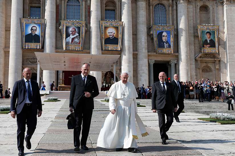 Saints risk all to follow Jesus with love, Pope says at canonization Mass