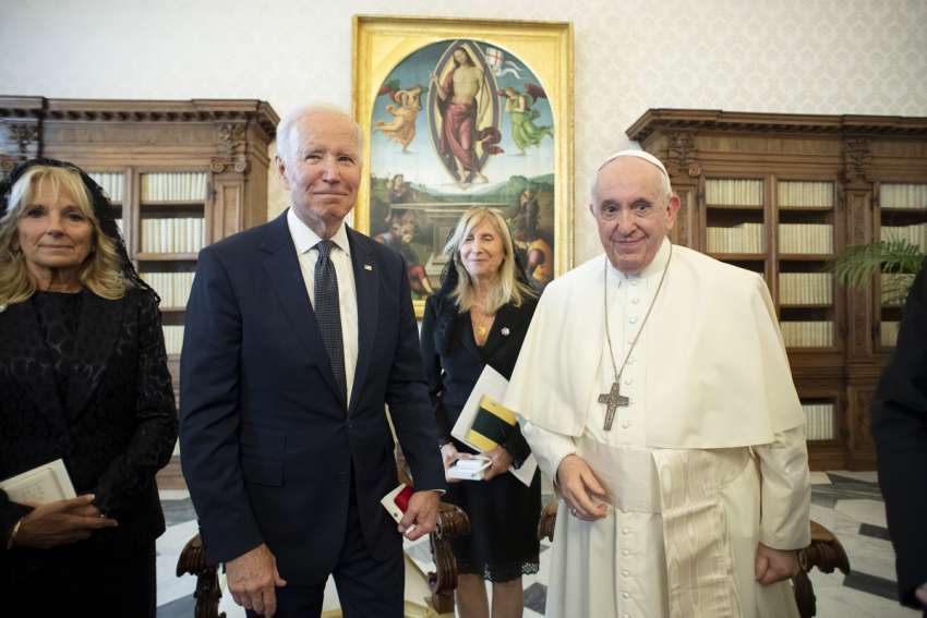 Biden and Pope Francis discuss conflict in Israel and Gaza in phone call