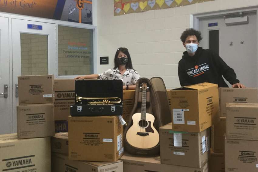 Raptor coach, Arkells ensure band plays on