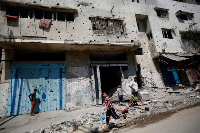 Pope Francis says war is senseless slaughter, can always be avoided