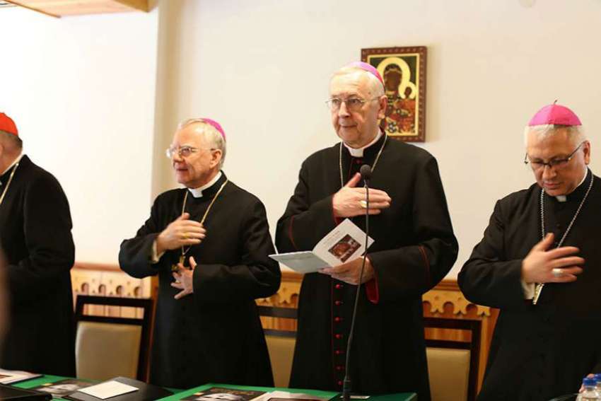 Polish bishops see continuity between Francis and John Paul II’s teaching on family