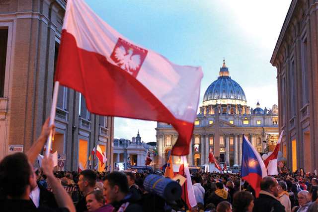 Enduring huge crowds worth it for pilgrims