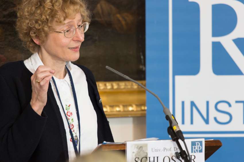 Theologian withdraws from German 'synod': Cites 'fixation' on ordination of women