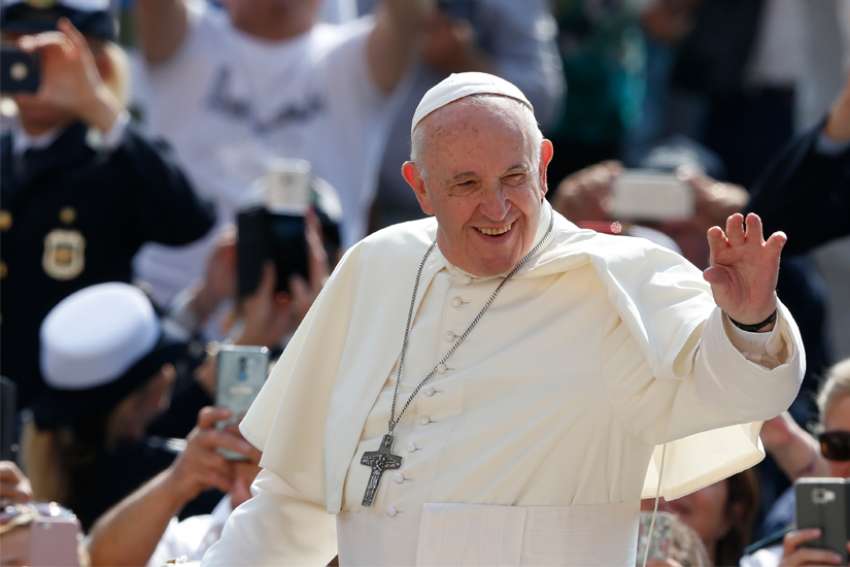 Catholic education key to fighting indifference, Pope Francis says