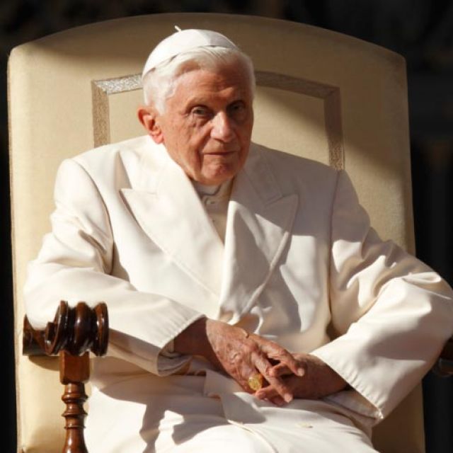 Pope sends $1 million in aid for Syria, cardinal delegate to Lebanon 