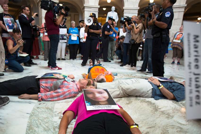 Catholics focus on migrant children with rally, civil disobedience