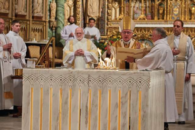 Fr. Raymond J. De Souza: New altar at Notre Dame Cathedral lights up the sacrifice of Christ