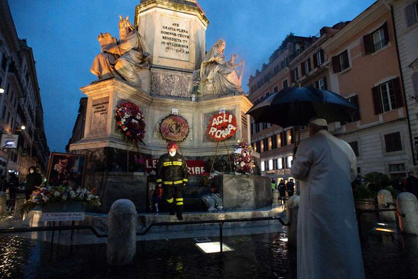 Say 'no' to sin, 'yes' to grace, Pope Francis says on Immaculate Conception feast