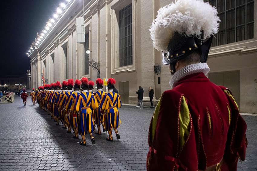 Swiss Guard replaces metal helmets with lightweight 3D-printed headgear