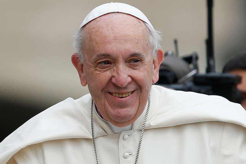 Pope Francis to have cataract surgery next year