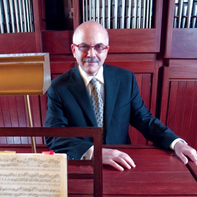 Music used to ‘bind’ people torn by two Polish tragedies