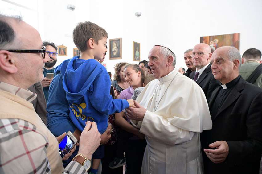 Pope Francis makes surprise 'Year of Mercy'-style visit