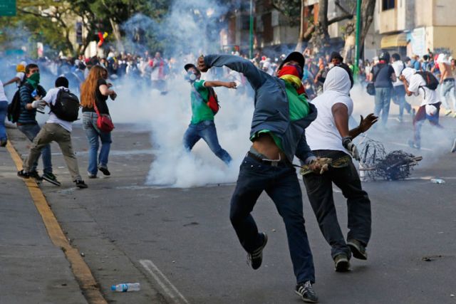 Venezuela's Catholic leaders urge dialogue, respect for demonstrators 