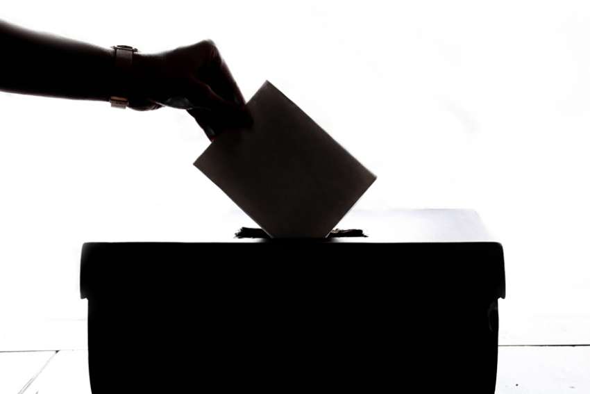 Election results don’t stop fight over Bill 21