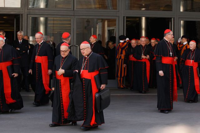 Cardinals outline broad approaches to family ministry, spokesman says 