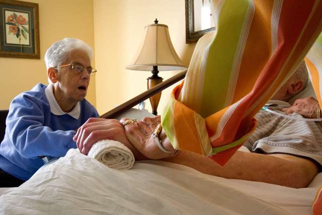 COLF urges Catholics to speak up for physicians' conscience rights