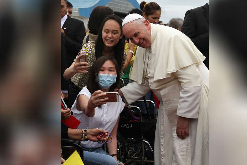 Philippine students inspired by Pope's words about emotions, feelings