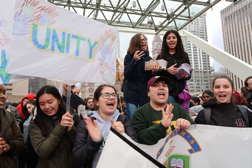 Students rally in Toronto for peace mission