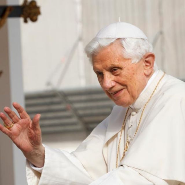 Pope offers reasons to hope for 'new springtime for Christianity' 