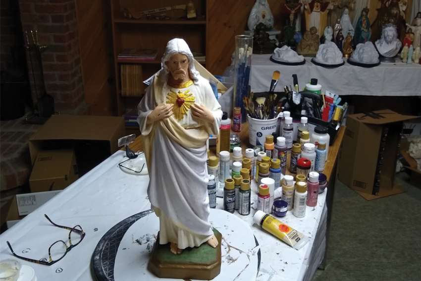 Restorer breathes life back into statues