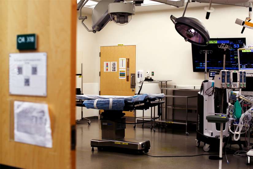 Conscientious objection must be respectful, Pope Francis tells health care workers