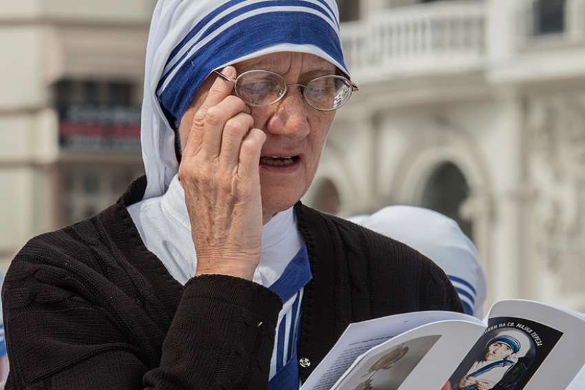 India orders checks of all child care homes run by Missionaries of Charity