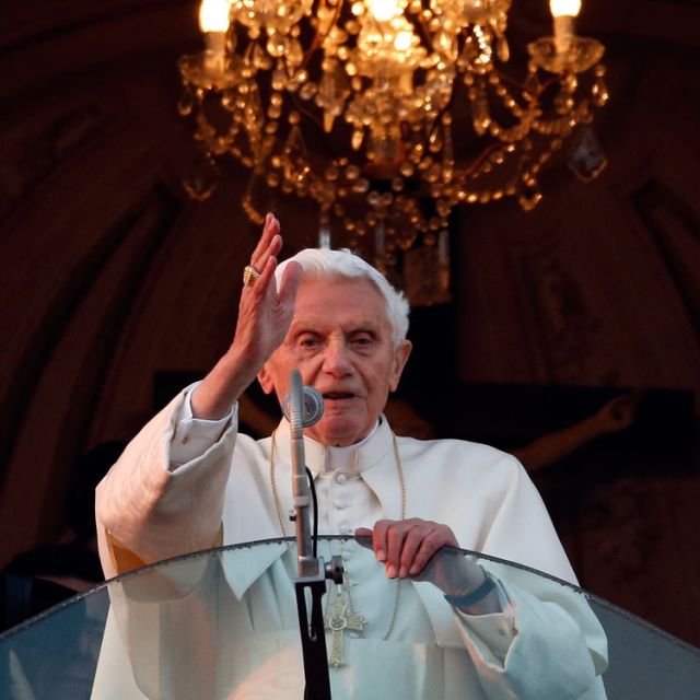 Pope says he's going from humble servant to simple pilgrim 